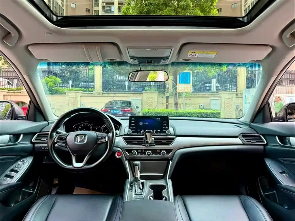 Honda Accord 2018 260TURBO Elite VI