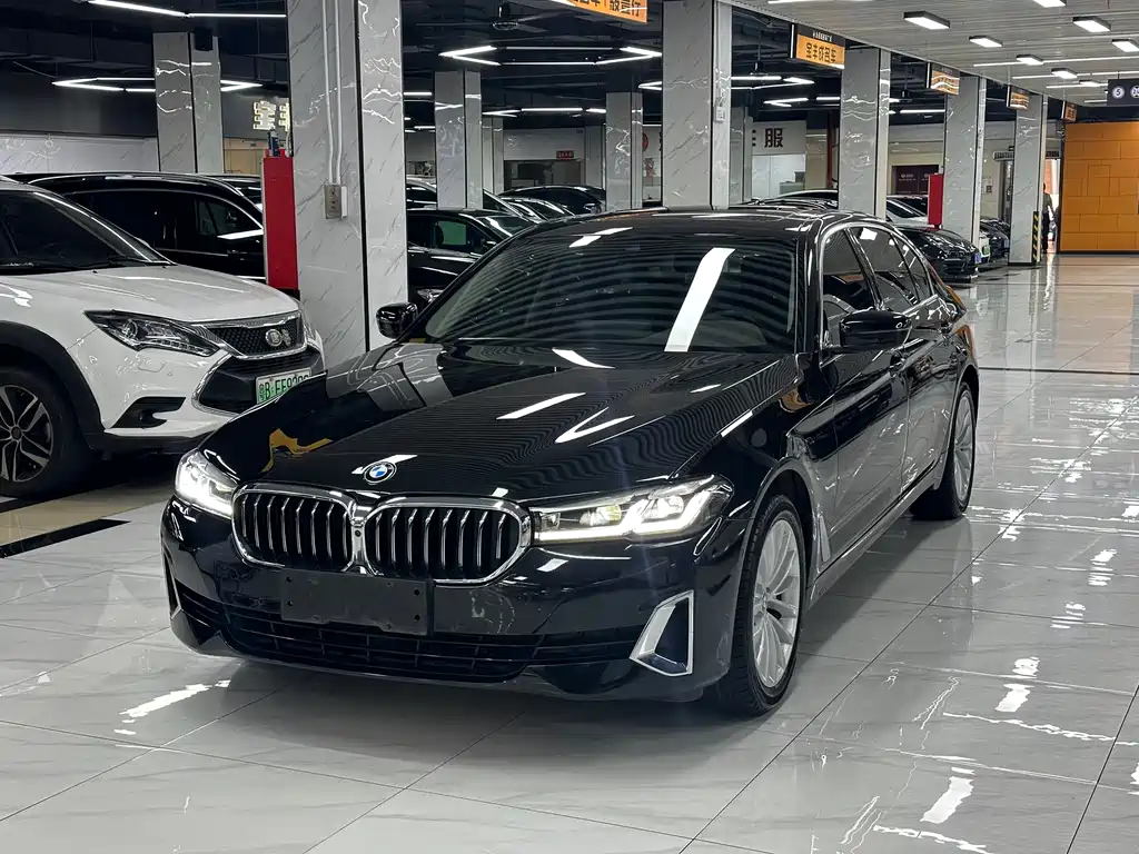 BMW 5 Series 2021