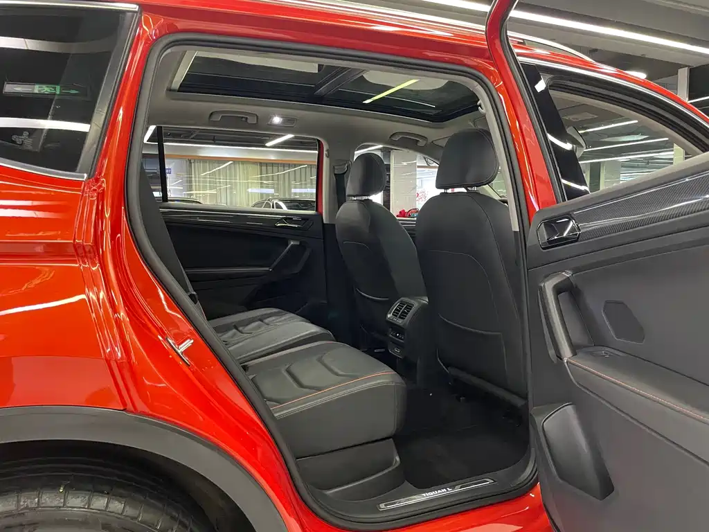 Volkswagen Tiguan L — миниатюра 9