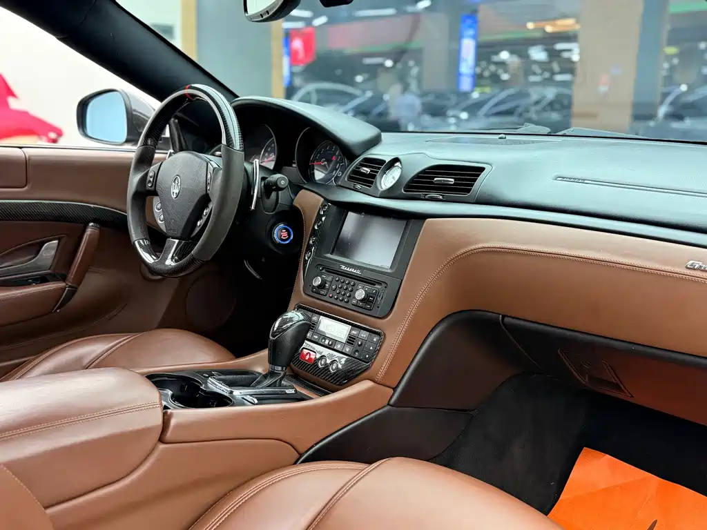 Maserati GranTurismo — миниатюра 12