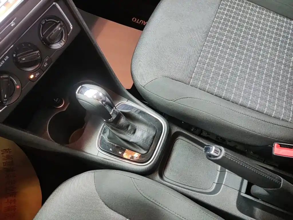 Volkswagen Polo — миниатюра 14