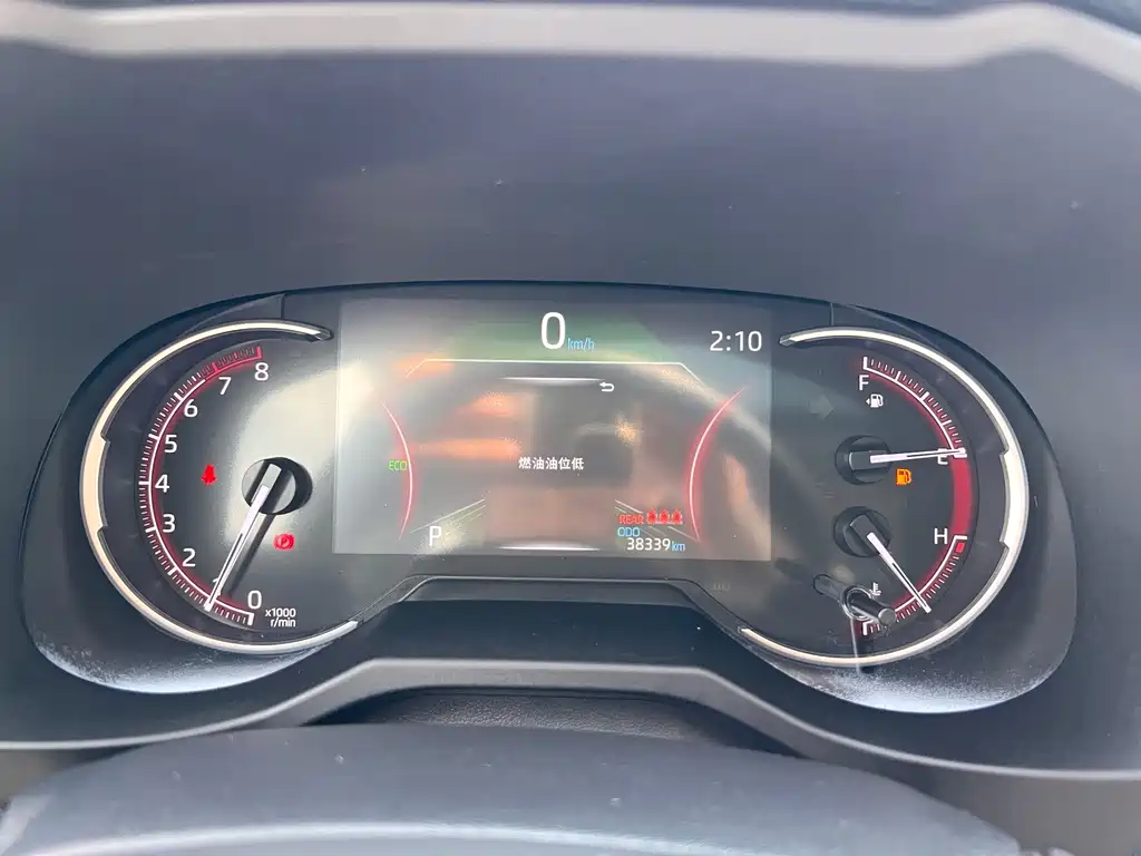 Toyota RAV4 — миниатюра 13