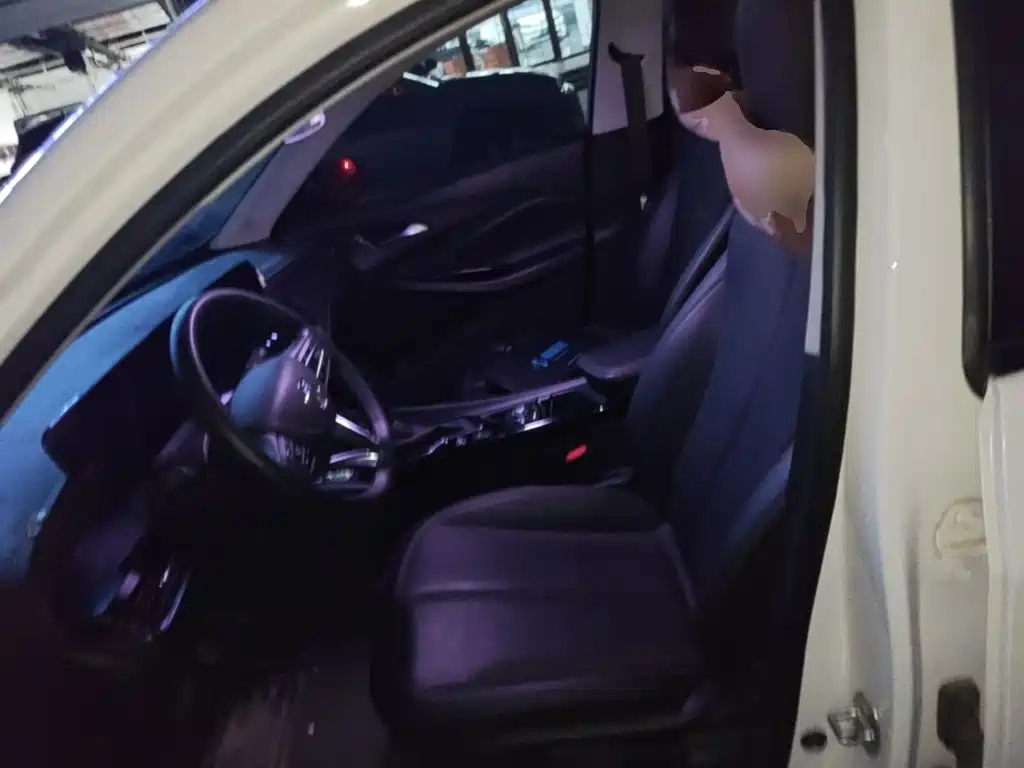 Buick Verano — миниатюра 15