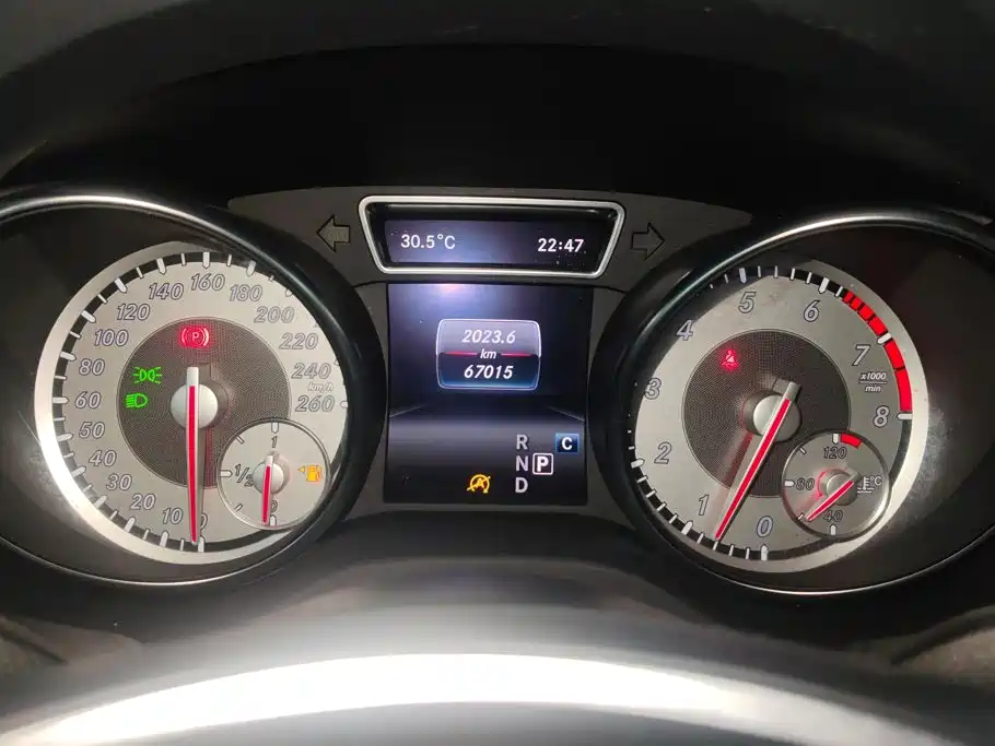 Mercedes-Benz GLA — миниатюра 14