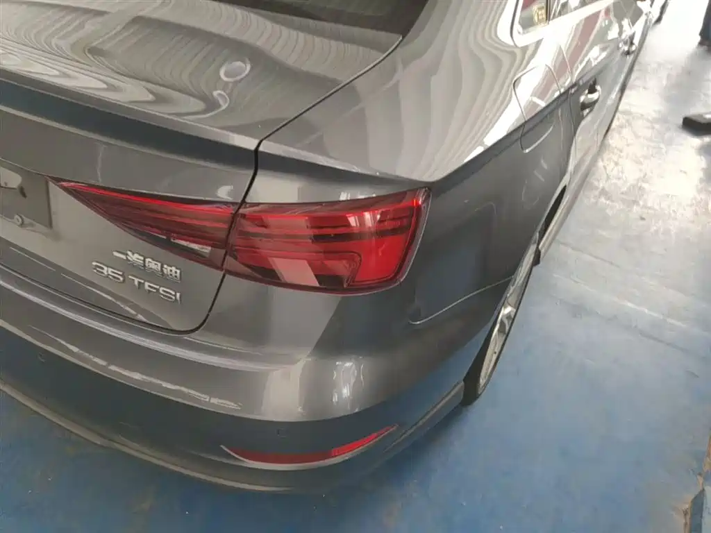 Audi A3 2019 Limousine 35 TFSI Fashion VI