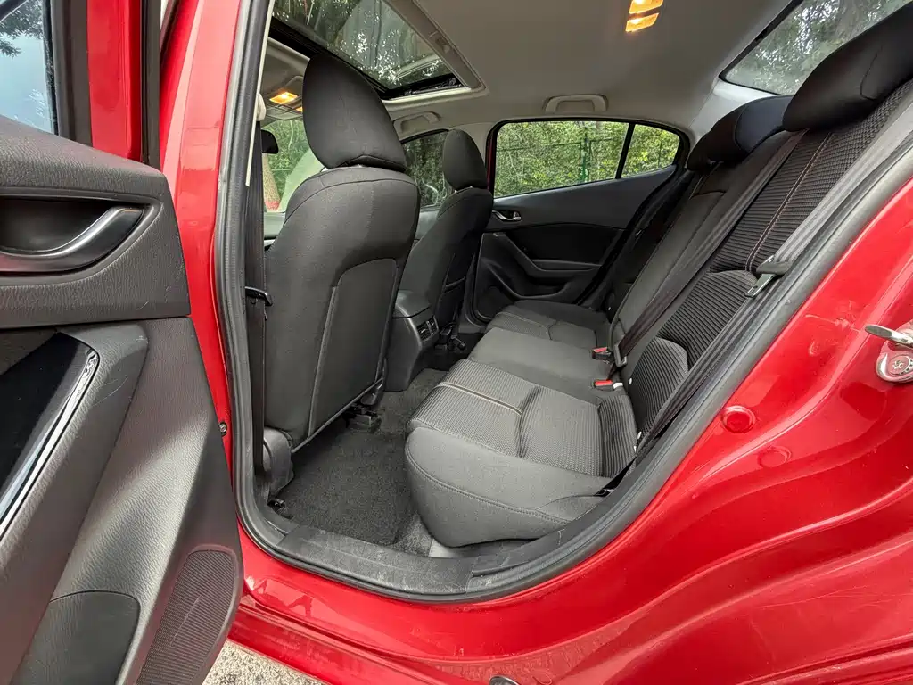 Mazda 3 Axela — миниатюра 7