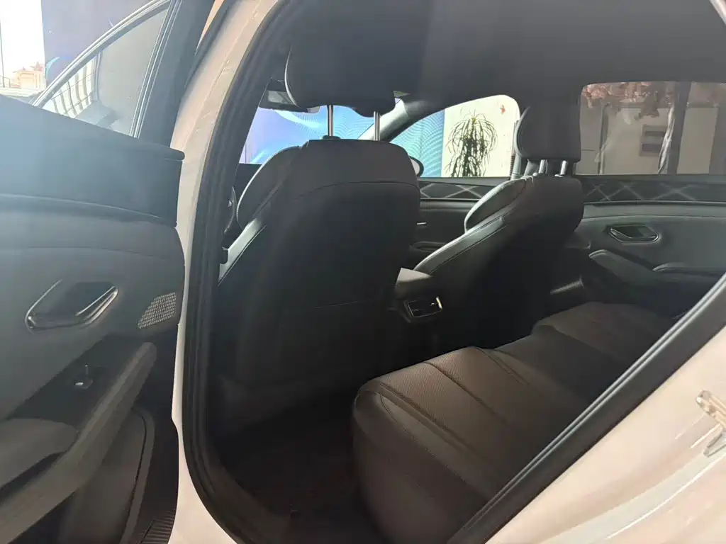 BYD Qin L — миниатюра 11