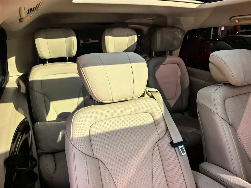 MERCEDES-BENZ V CLASS