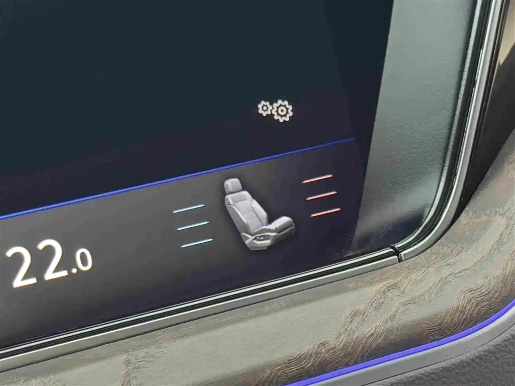Volkswagen Touareg — миниатюра 17