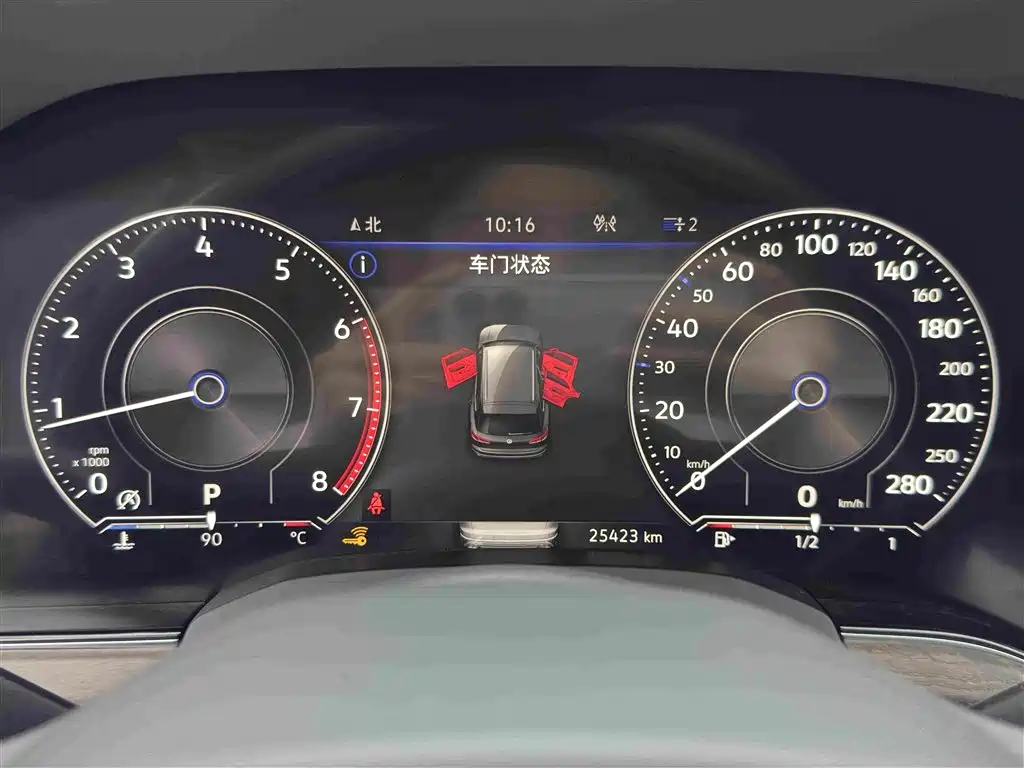 Volkswagen Touareg — миниатюра 18