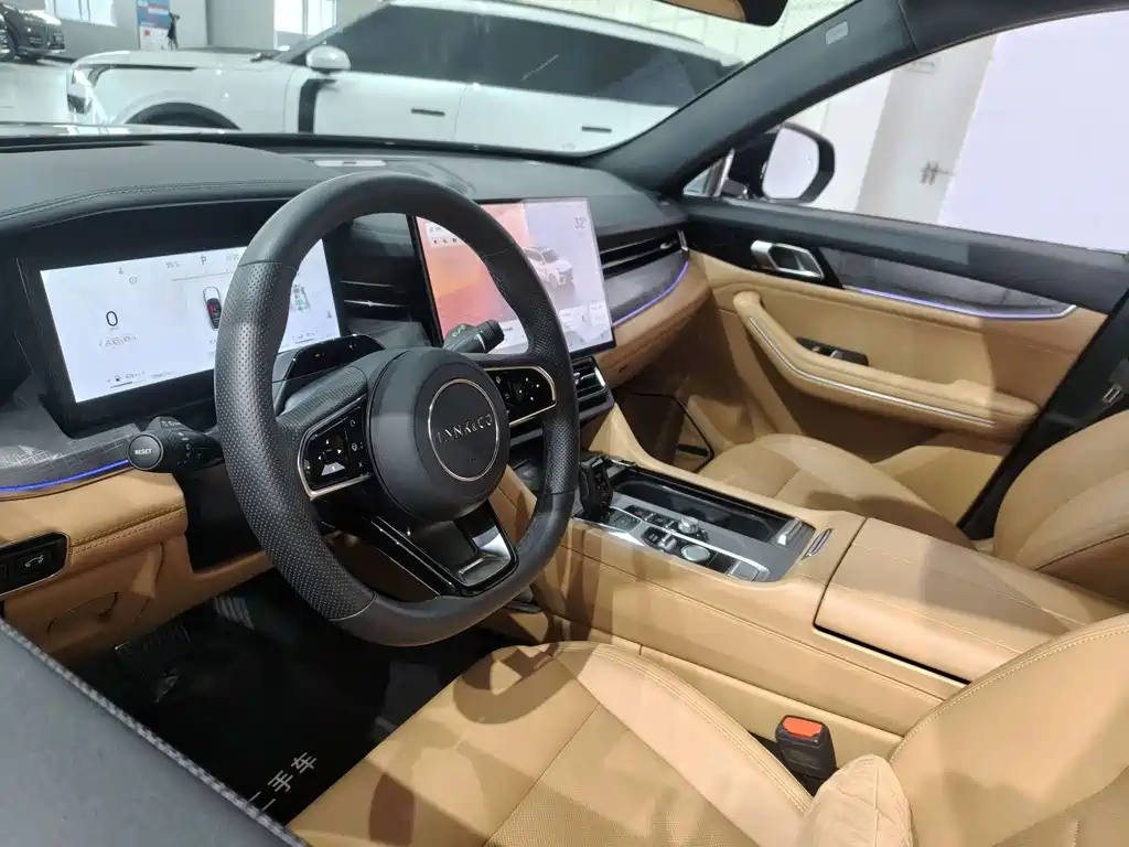 Lynk & Co 09 EM-P — миниатюра 20