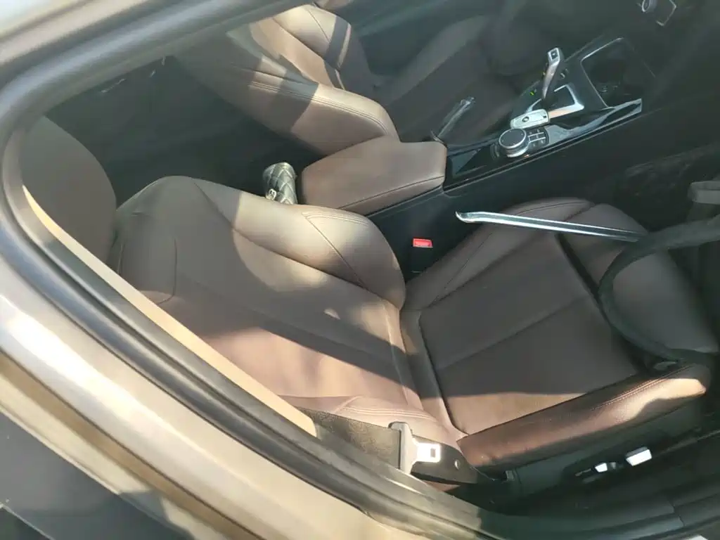 BMW 3 Series — миниатюра 25