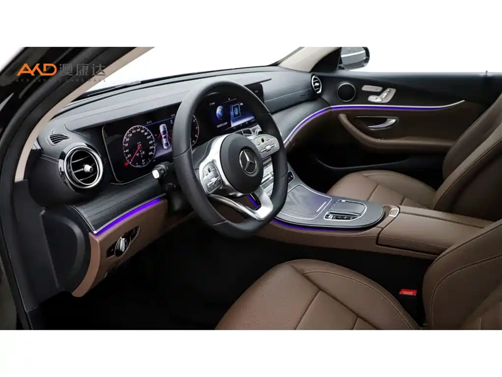Mercedes-Benz E-Class — миниатюра 6