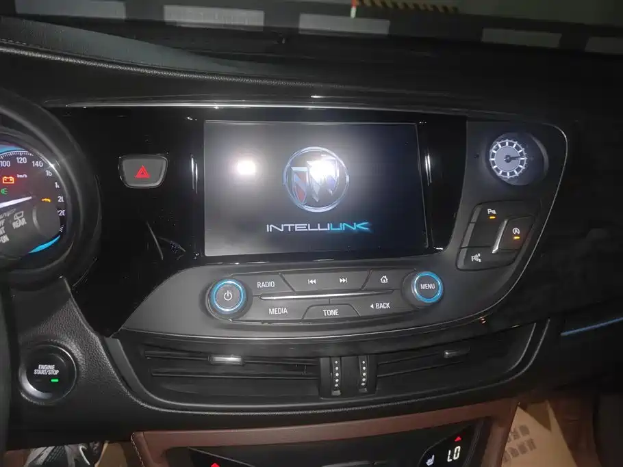 Buick Envision Plus — миниатюра 13