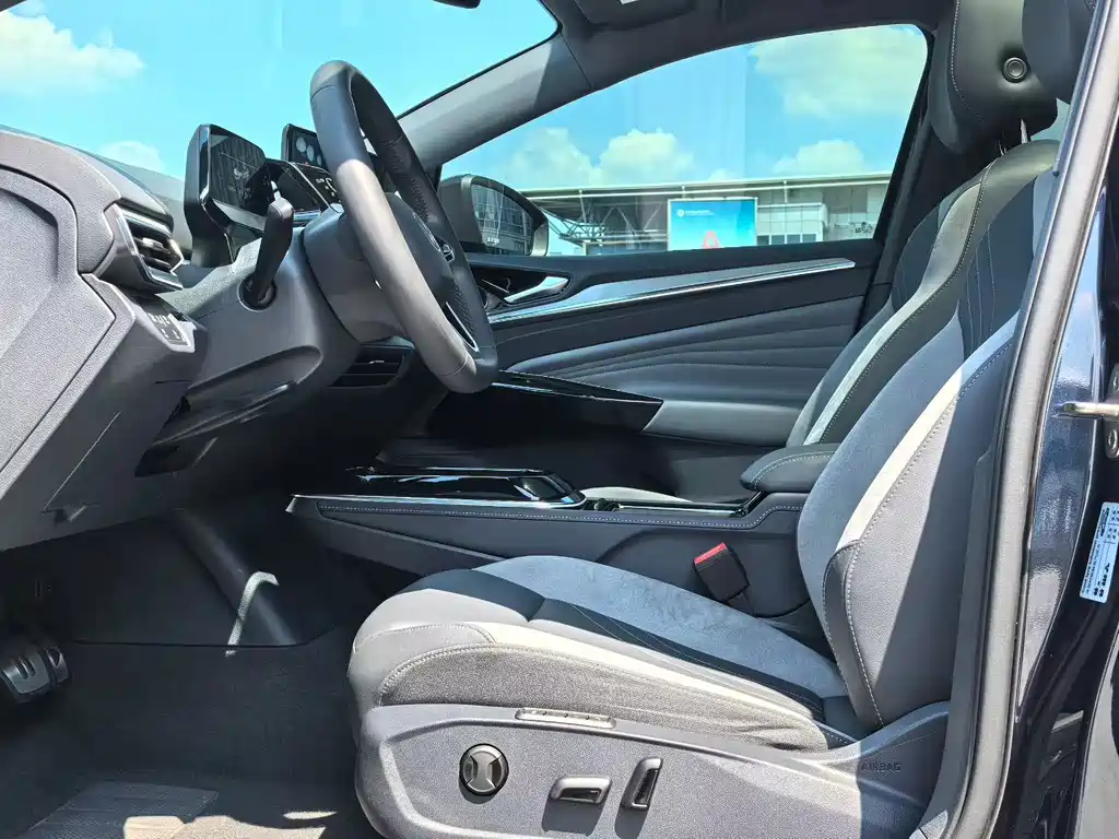 Volkswagen ID.4 Crozz — миниатюра 4