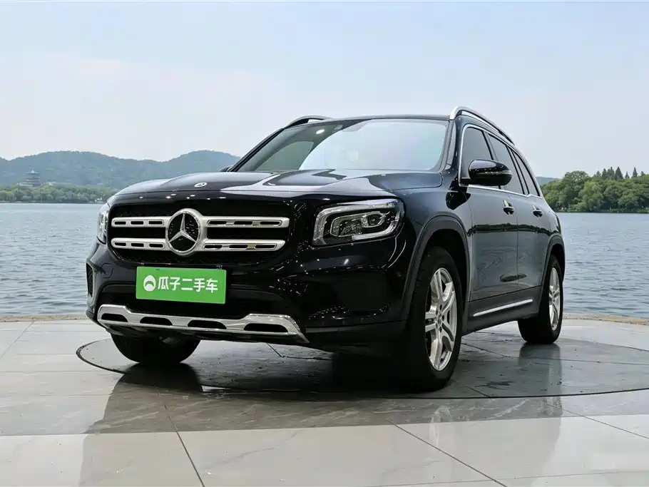 Mercedes-Benz GLB 2021