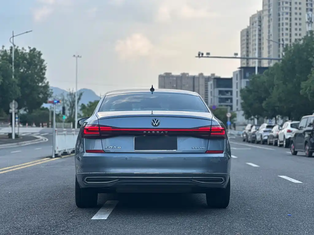 Volkswagen Passat — миниатюра 6