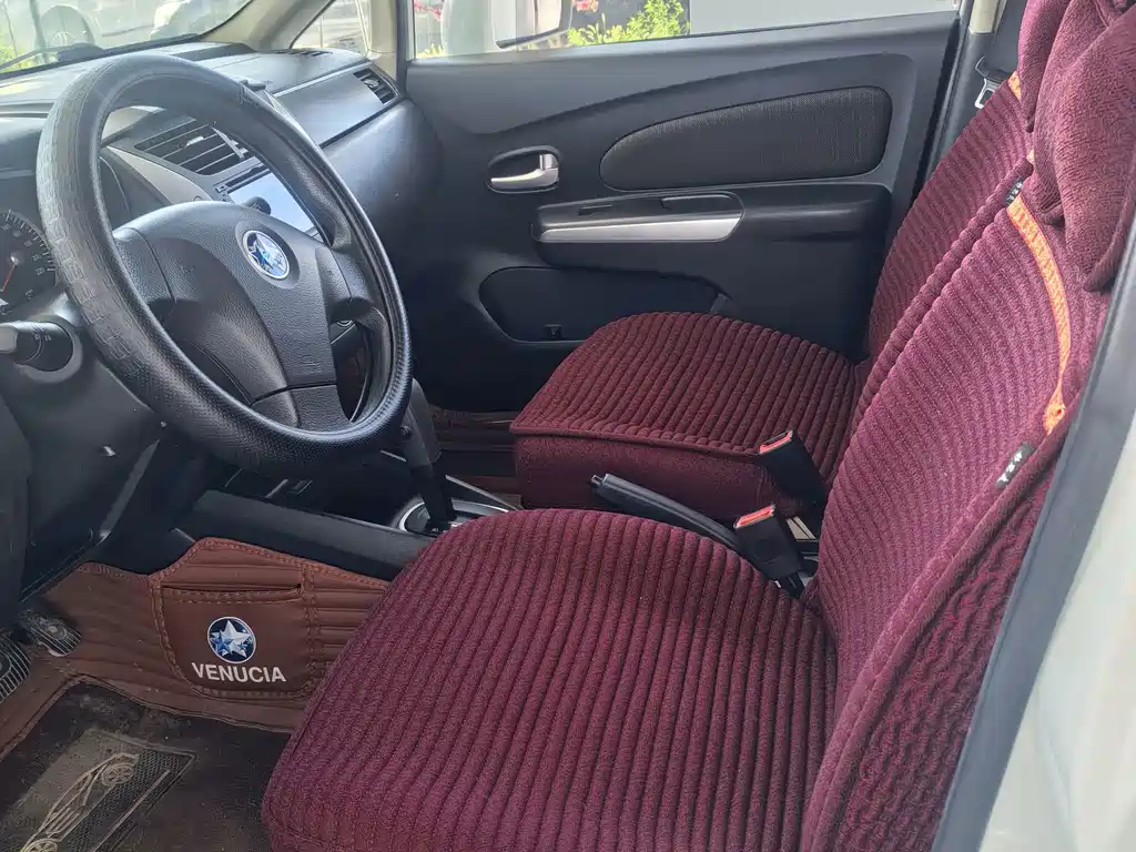 Venucia R50X — миниатюра 5