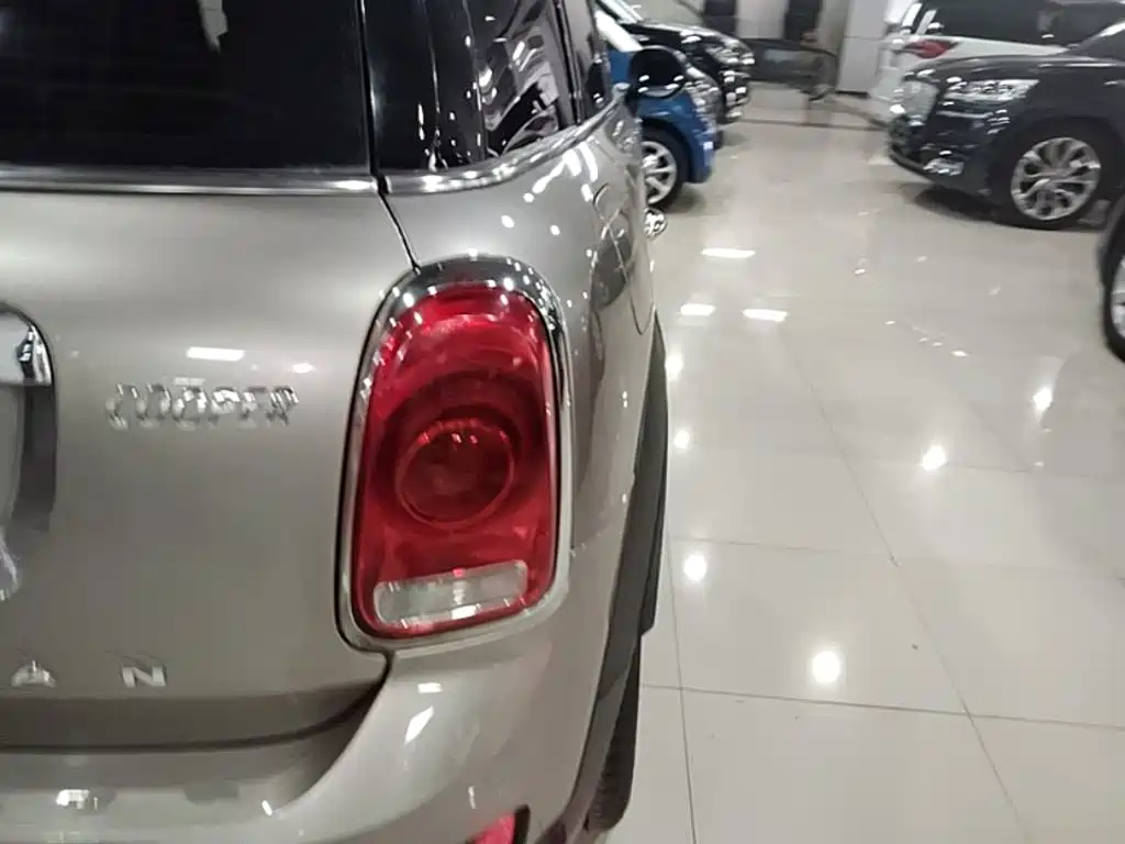 MINI Mini Countryman — миниатюра 8