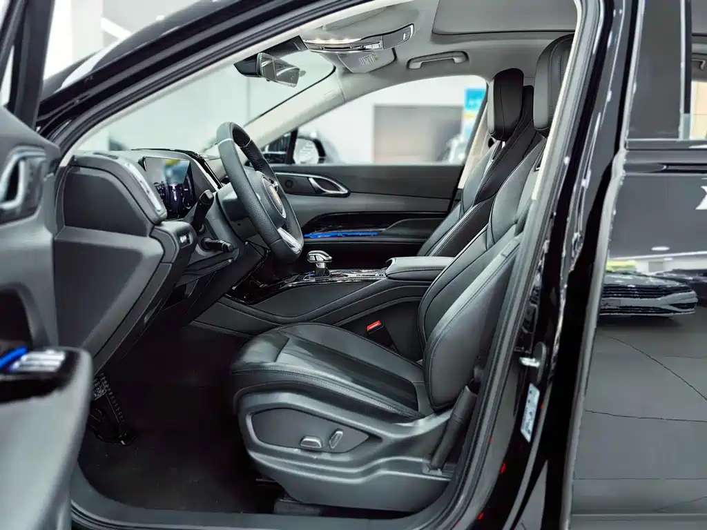 Hongqi HONGQI HS3 PHEV