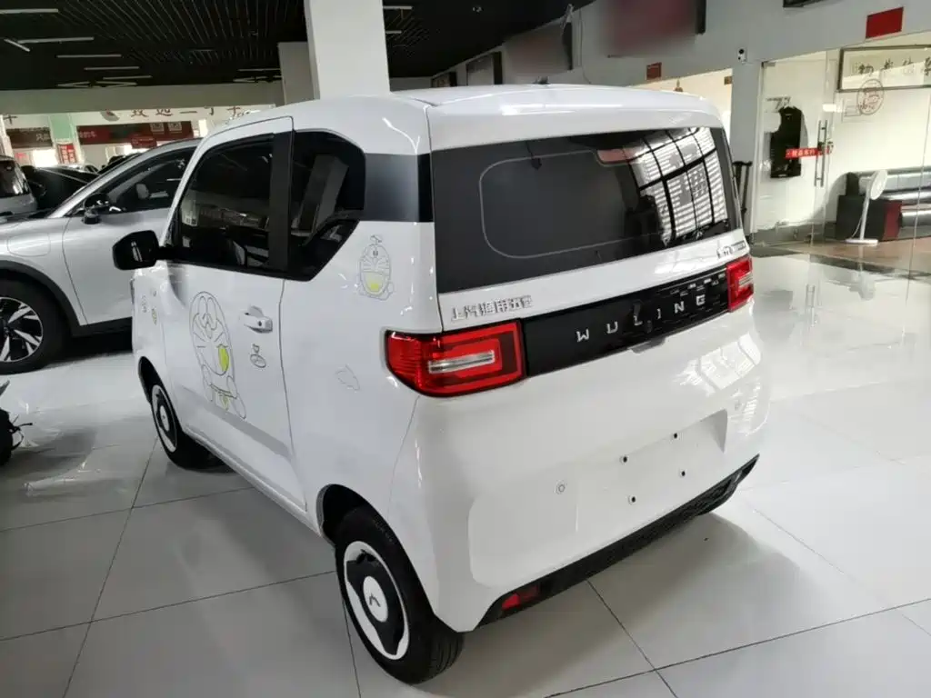 Wuling MINIEV — миниатюра 5