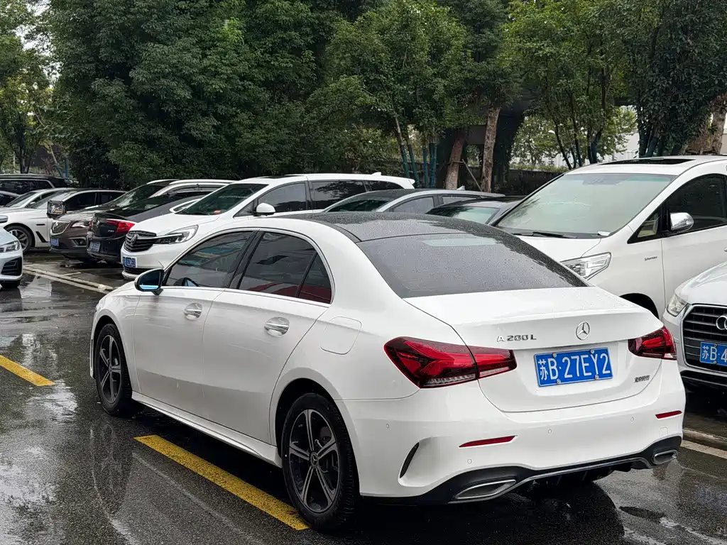 Mercedes-Benz A-Class — миниатюра 7