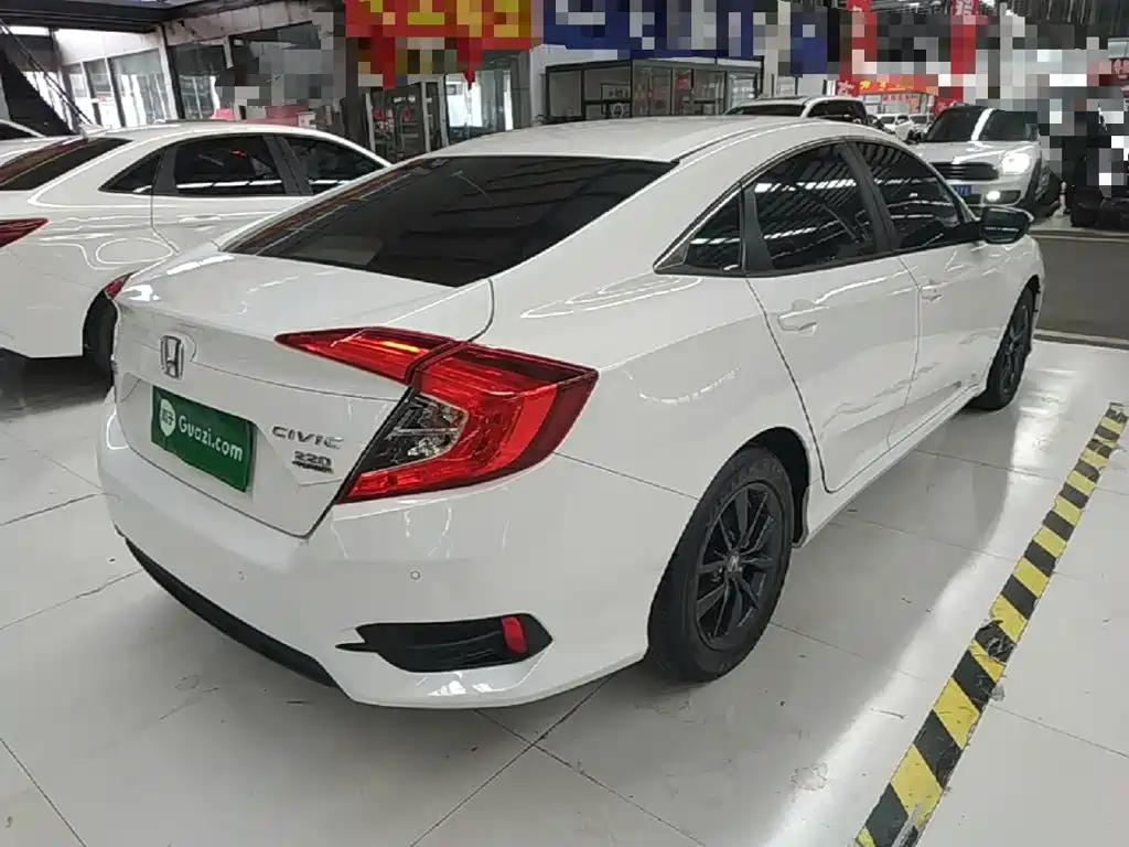 Honda Civic — миниатюра 7