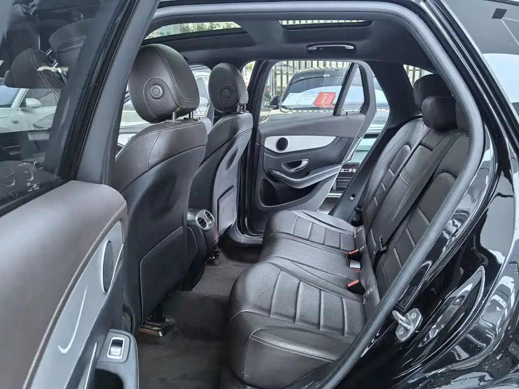 Mercedes-Benz GLC — миниатюра 10