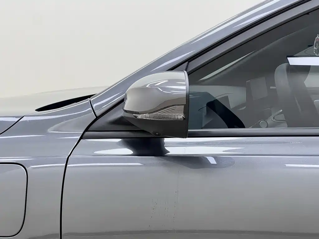Roewe Young Wai D6 — миниатюра 10
