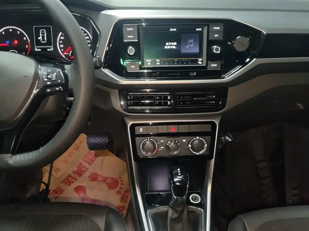 Volkswagen T-Cross — миниатюра 13