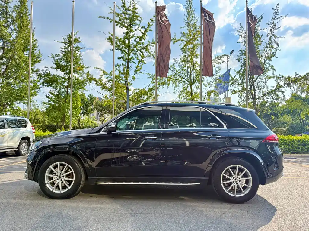 Mercedes-Benz GLE (Import) — миниатюра 8