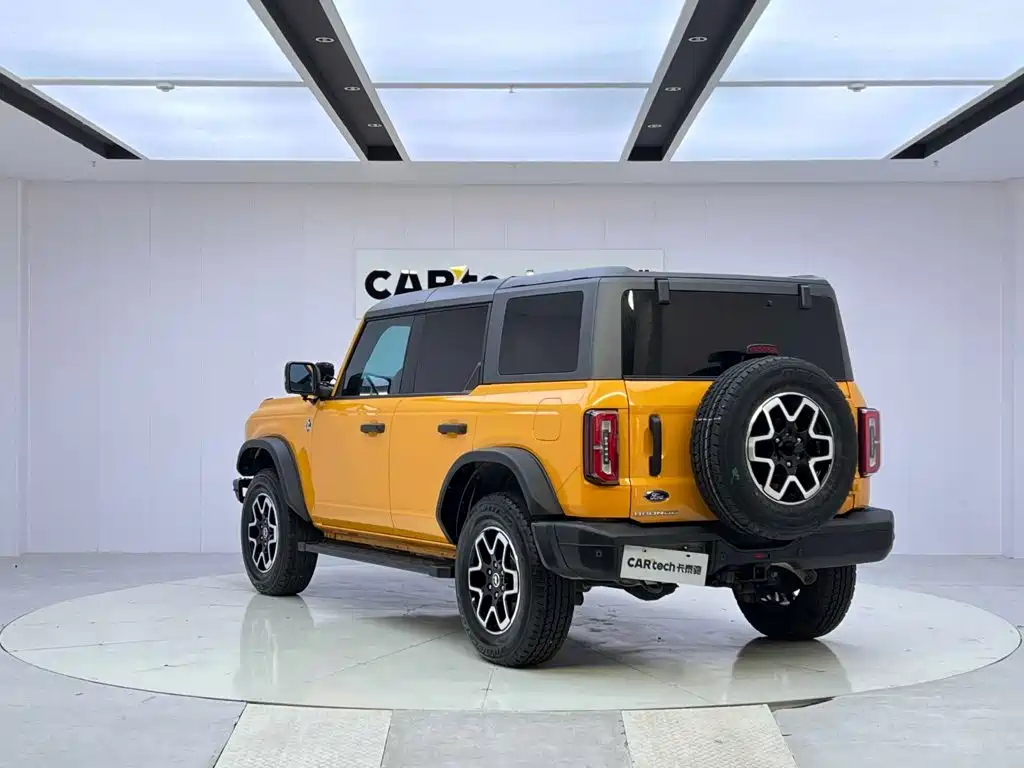 Ford Bronco — миниатюра 3