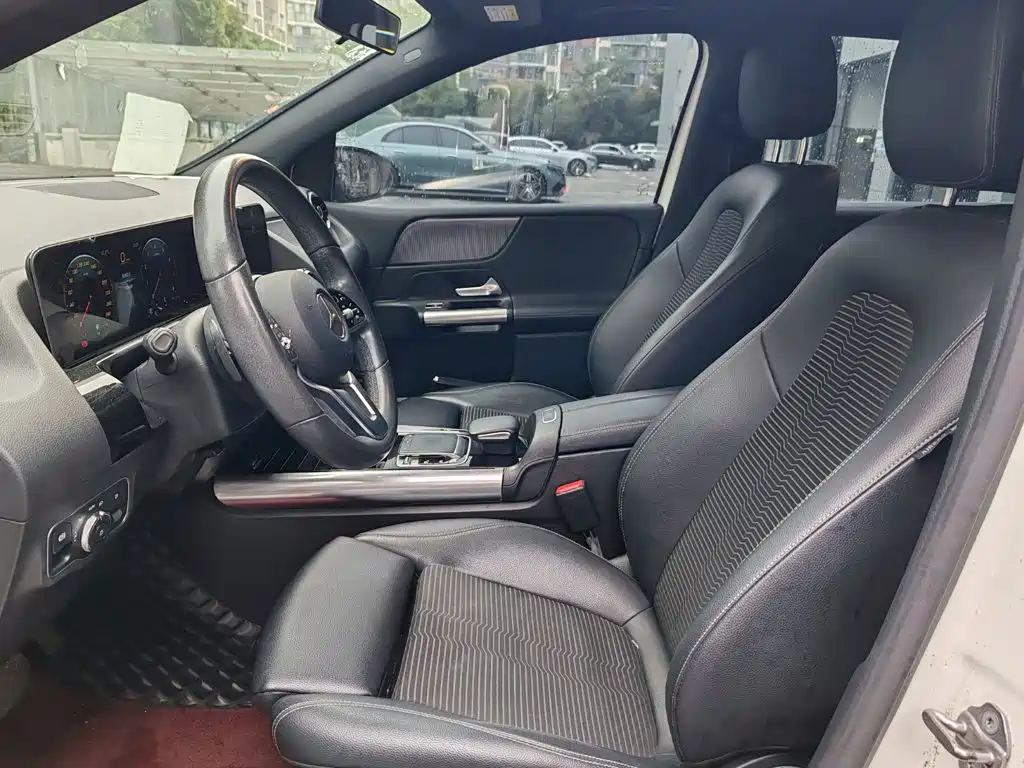 Mercedes-Benz B-Class — миниатюра 10