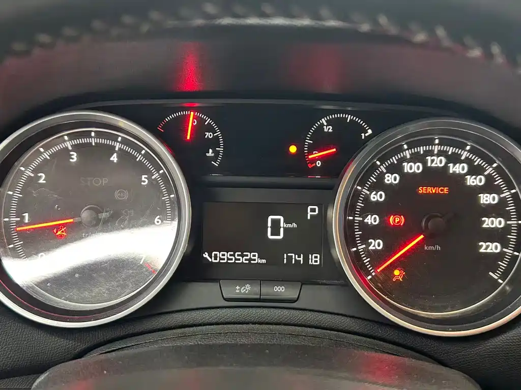 Peugeot 408 — миниатюра 11