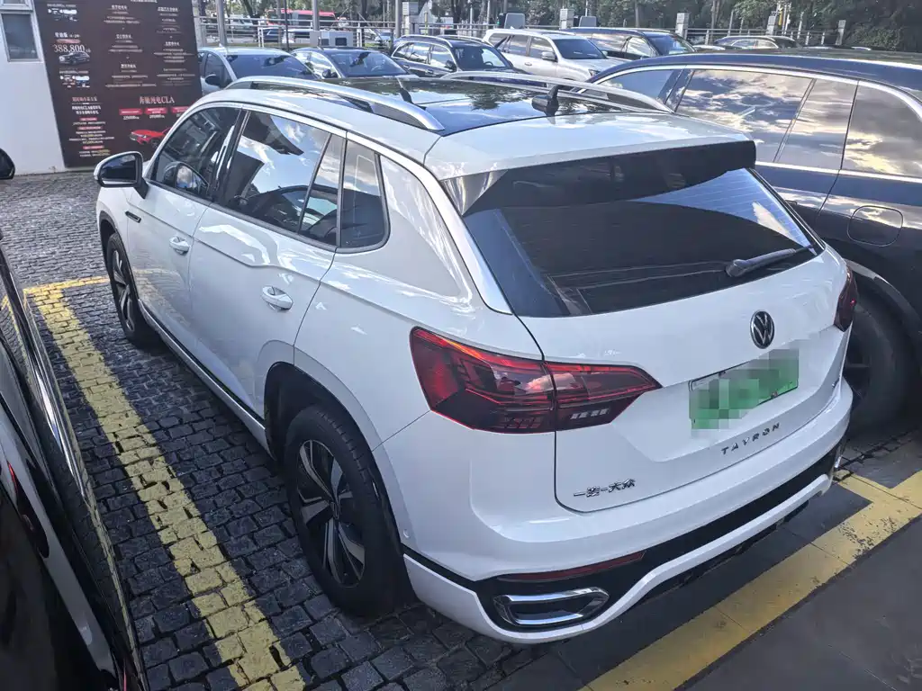 Volkswagen 探岳 GTE — миниатюра 7
