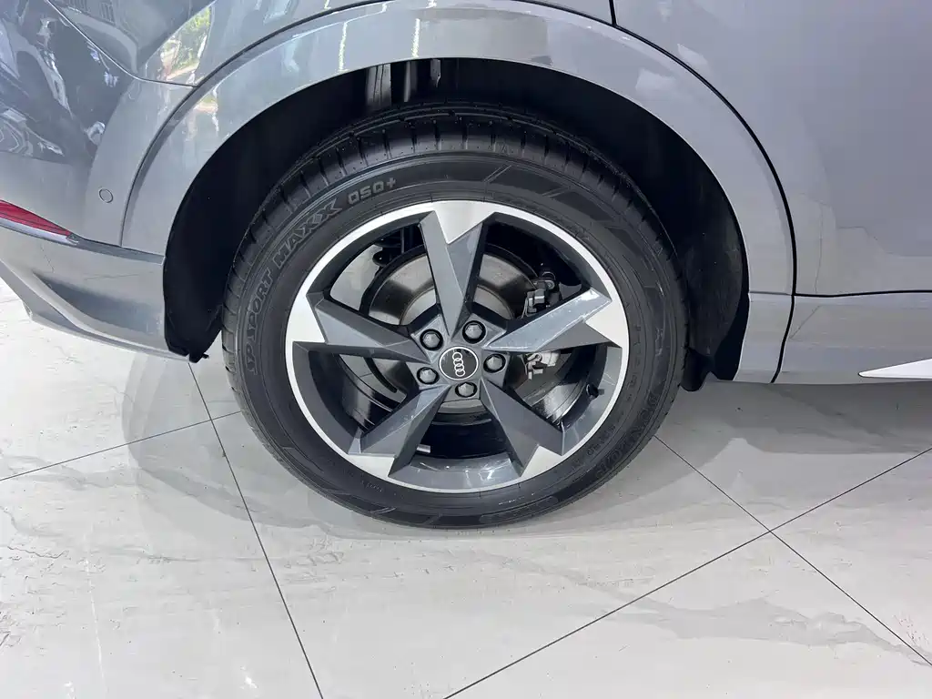 Audi Q3 — миниатюра 20