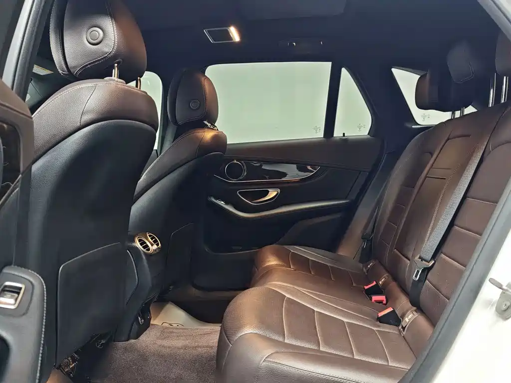 Mercedes-Benz GLC — миниатюра 4