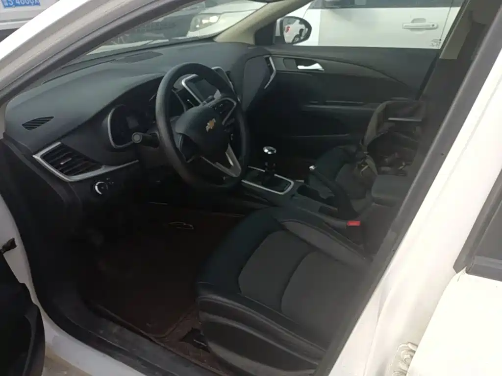 Chevrolet Cavalier — миниатюра 15