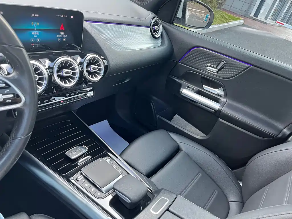 Mercedes-Benz GLA — миниатюра 9