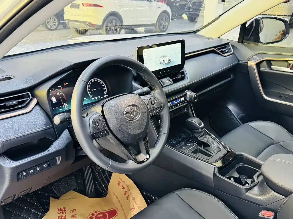 Toyota Wildlander — миниатюра 9