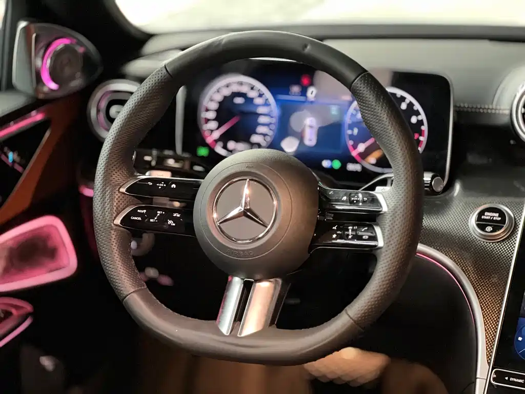 Mercedes-Benz C-Class — миниатюра 7