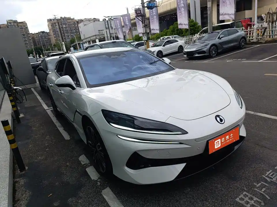 Denza Denza Z9GT — миниатюра 2