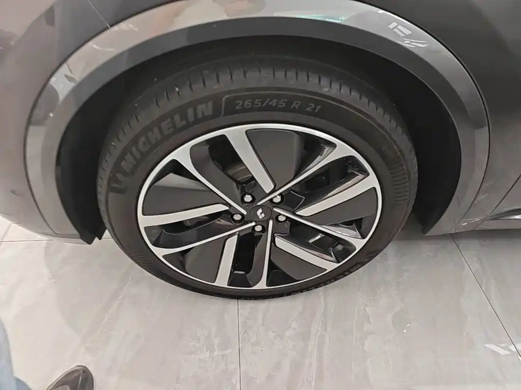 Li Auto Li L9 — миниатюра 23