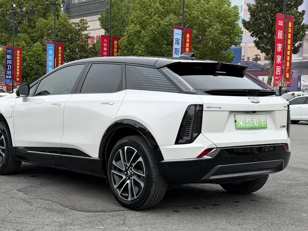 Cadillac IQ — миниатюра 8