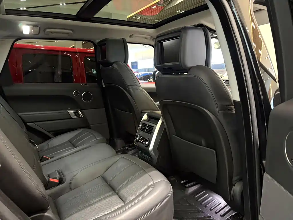 Land Rover Sport — миниатюра 5