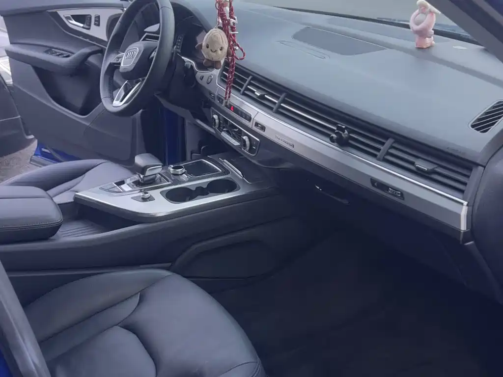 Audi Q7 — миниатюра 7