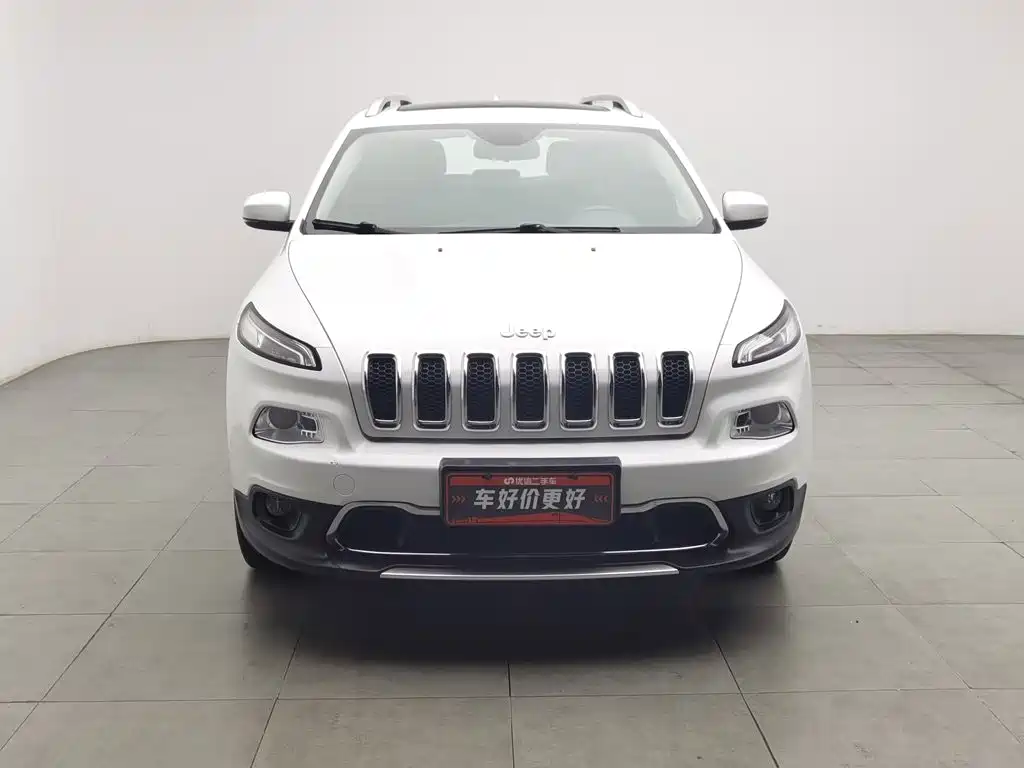 Jeep Cherokee — миниатюра 3