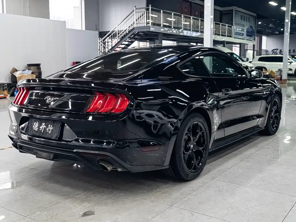 Ford Mustang 2018 2.3L EcoBoost