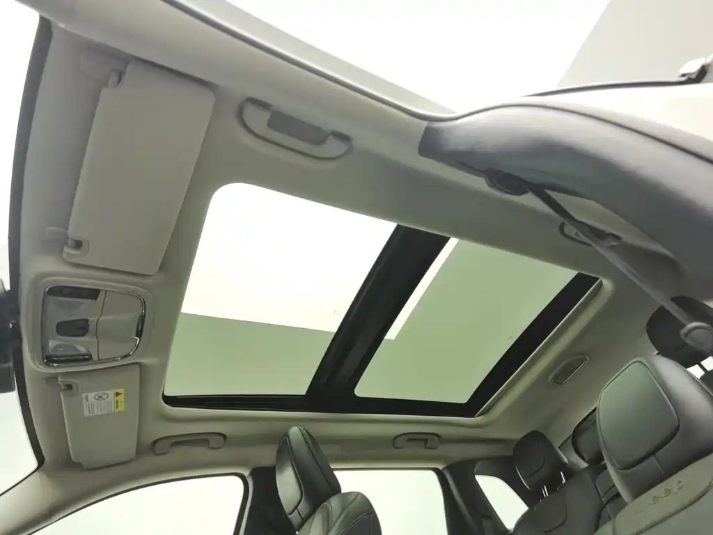 Jeep Cherokee — миниатюра 14