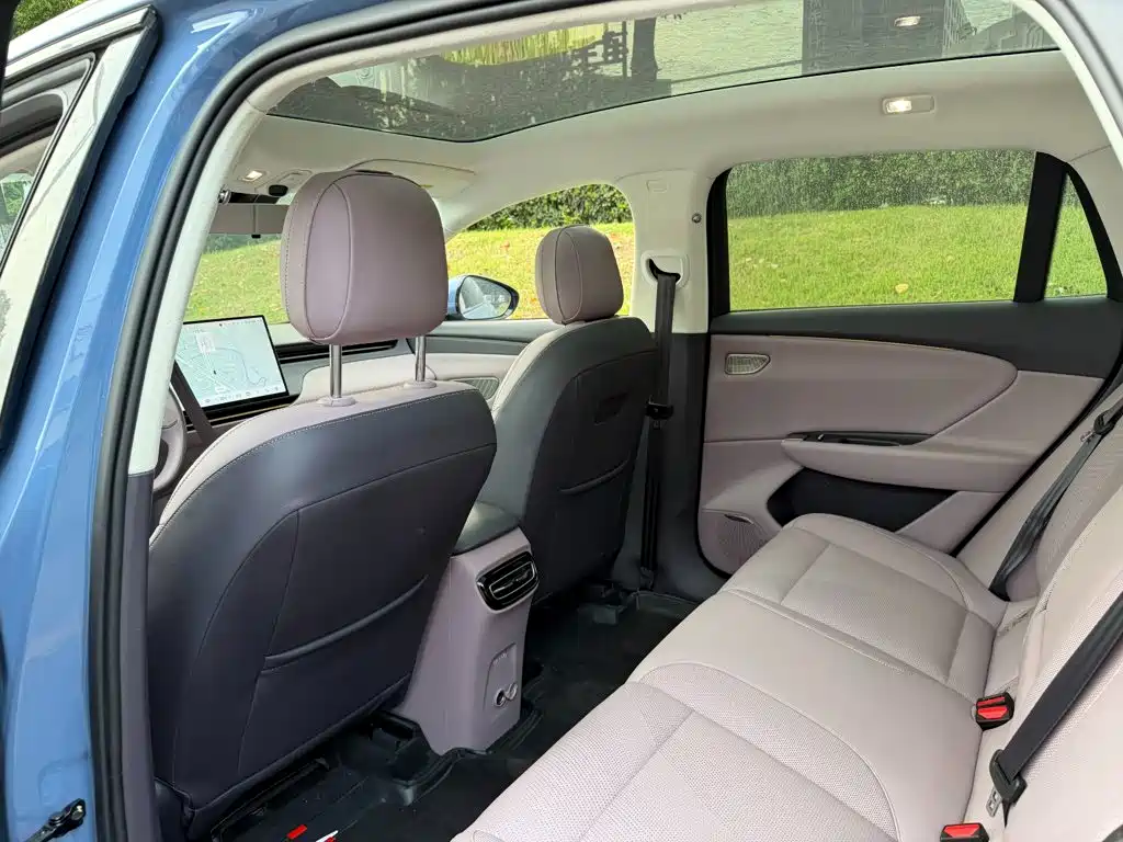 Hongqi Hongqi Tiangong 06 — миниатюра 11
